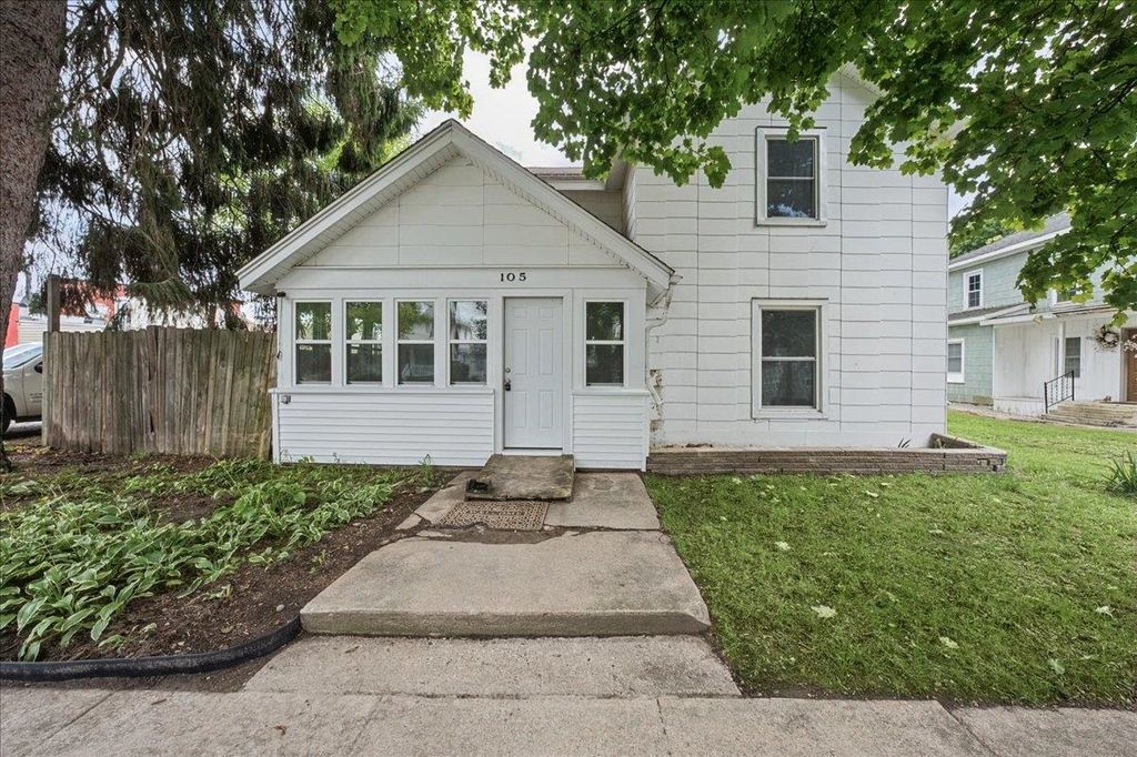 105 S Shiawassee Street, Bancroft, MI 48814