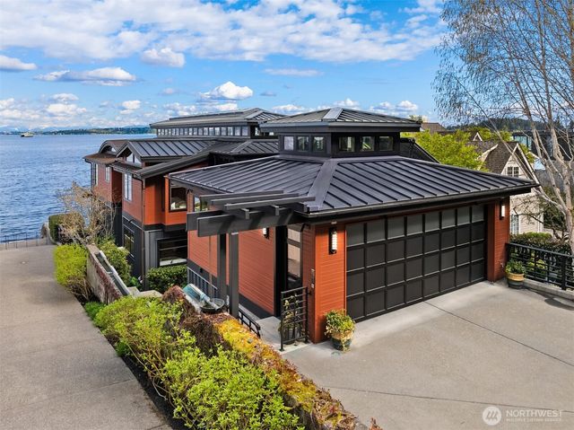4290 Rockaway Beach Road NE, Bainbridge Island, WA 98110