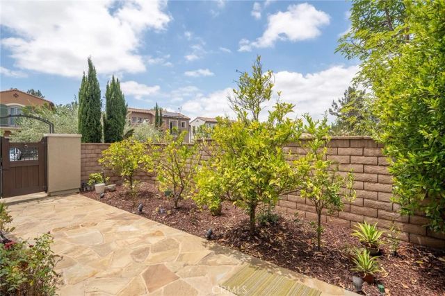 17 Lowland, Irvine, CA 92602