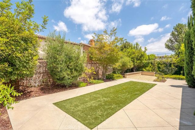 17 Lowland, Irvine, CA 92602