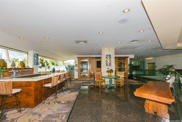 2045 Kalakaua Avenue 509, Honolulu, HI 96815