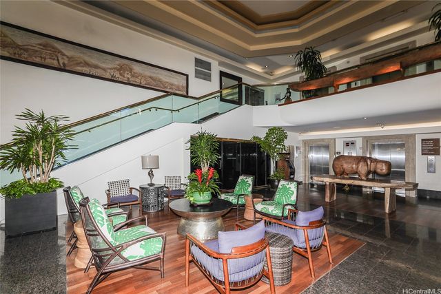 2045 Kalakaua Avenue 509, Honolulu, HI 96815