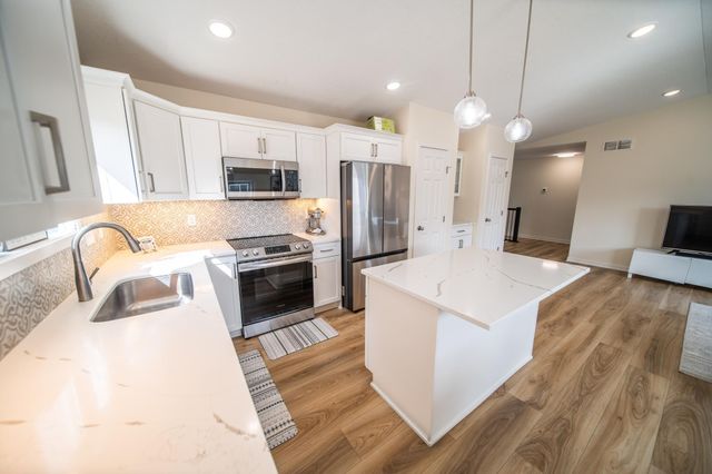 6138 Sandstone Street NW, Rochester, MN 55901