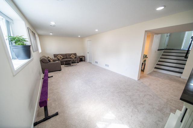 6138 Sandstone Street NW, Rochester, MN 55901