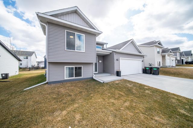 6138 Sandstone Street NW, Rochester, MN 55901