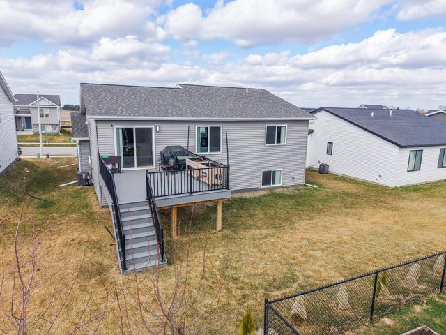 6138 Sandstone Street NW, Rochester, MN 55901