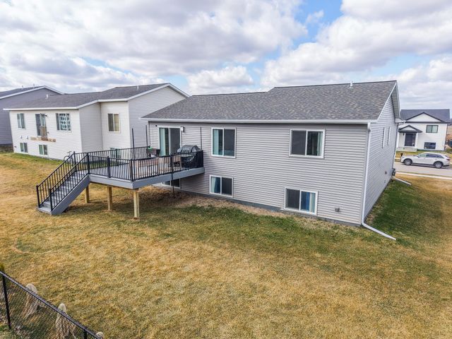 6138 Sandstone Street NW, Rochester, MN 55901