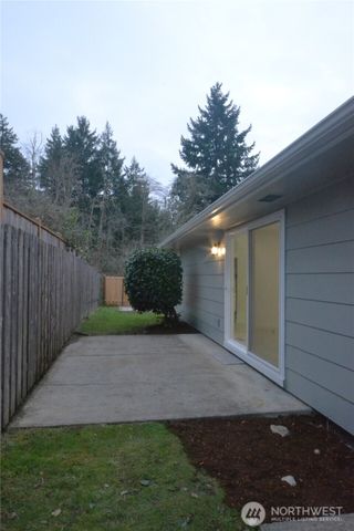 1410 Beech Avenue, Steilacoom, WA 98388