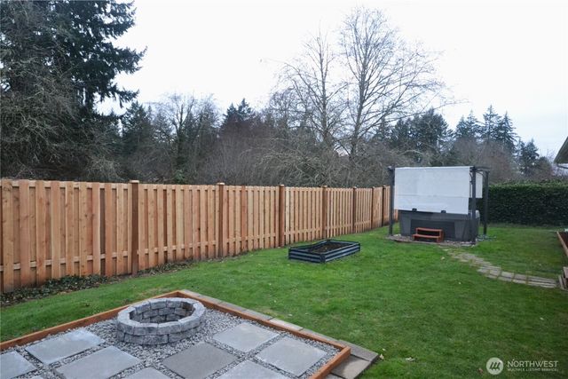 1410 Beech Avenue, Steilacoom, WA 98388