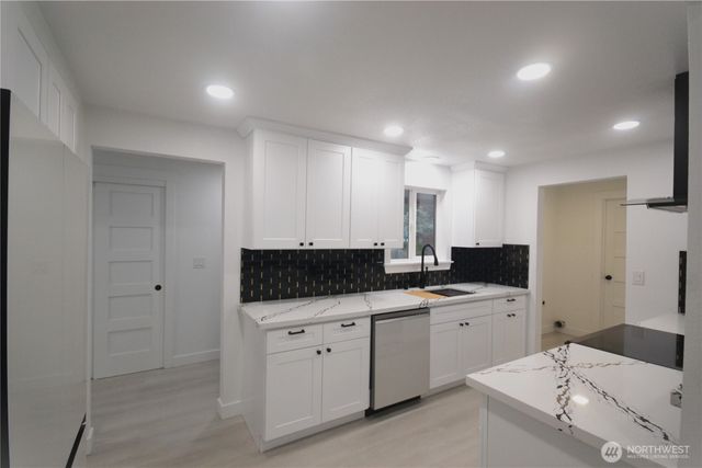 1410 Beech Avenue, Steilacoom, WA 98388