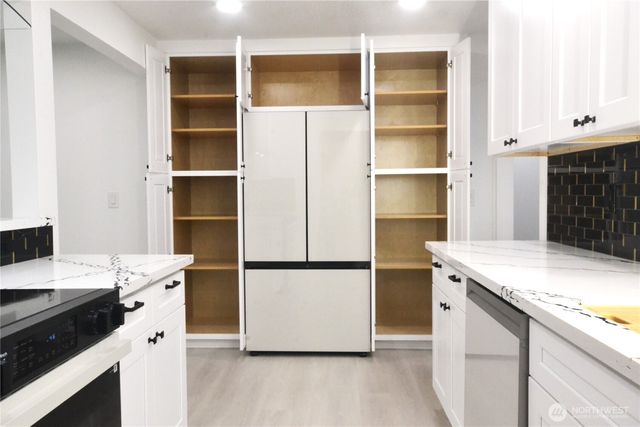 1410 Beech Avenue, Steilacoom, WA 98388