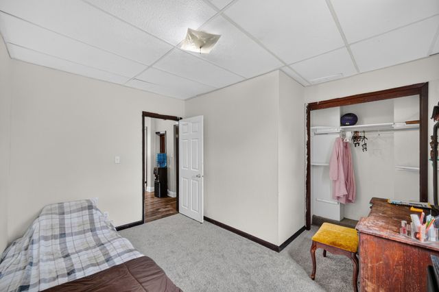 204 S 8th Avenue, Winterset, IA 50273