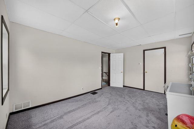 204 S 8th Avenue, Winterset, IA 50273