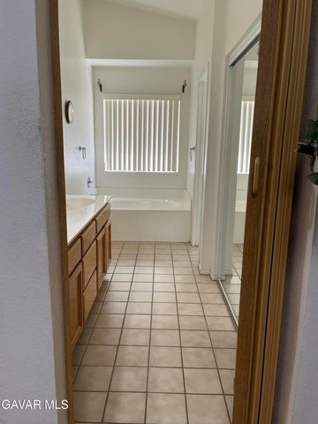 4354 Sungate Drive, Palmdale, CA 93551