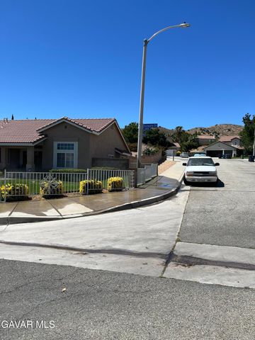 4354 Sungate Drive, Palmdale, CA 93551