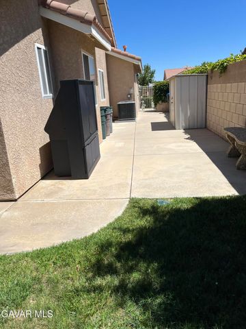 4354 Sungate Drive, Palmdale, CA 93551