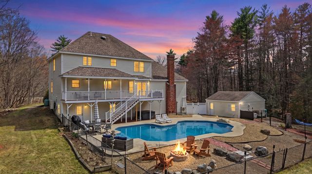 322 Meadow Fox Lane, Chester, NH 03036