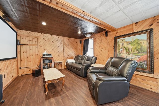 322 Meadow Fox Lane, Chester, NH 03036