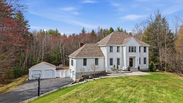 322 Meadow Fox Lane, Chester, NH 03036