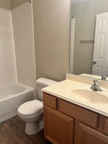 2071 Midlane Drive, Conroe, TX 77301