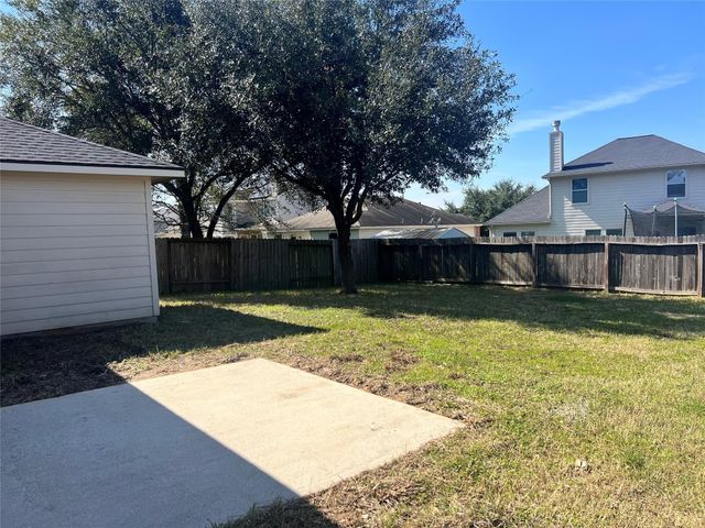 2071 Midlane Drive, Conroe, TX 77301