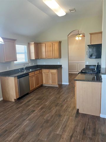 2071 Midlane Drive, Conroe, TX 77301