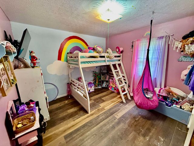 5017 A Elk River Road South, Elkview, WV 25071