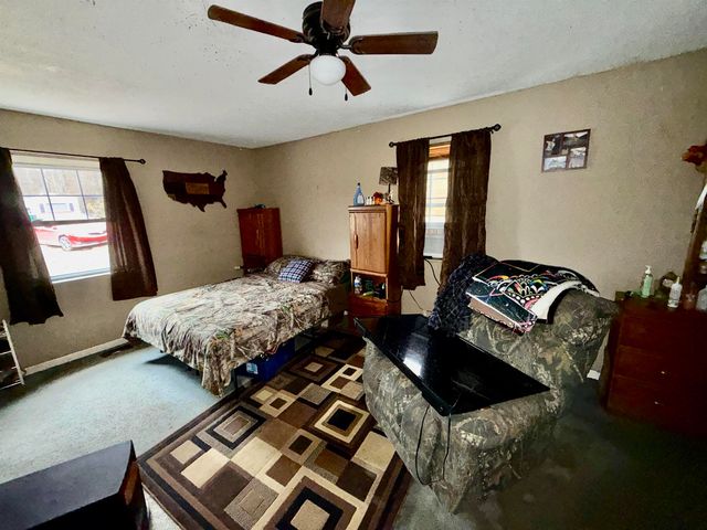 5017 A Elk River Road South, Elkview, WV 25071