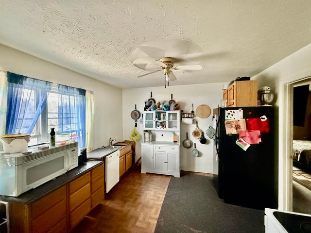 5017 A Elk River Road South, Elkview, WV 25071