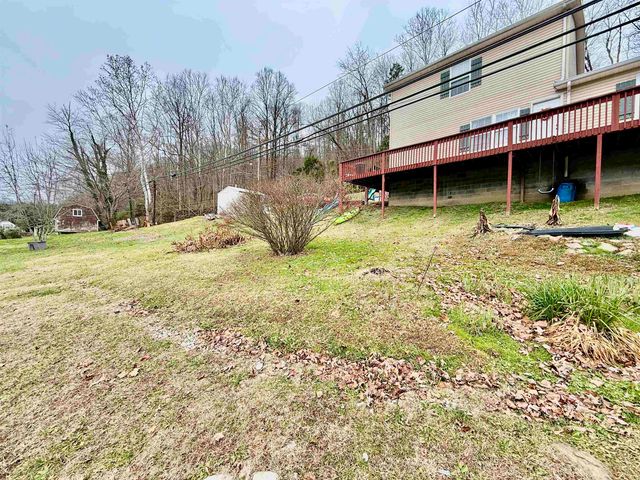 5017 A Elk River Road South, Elkview, WV 25071