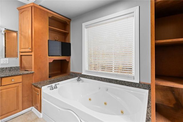 4508 Wyo Road, Yadkinville, NC 27055