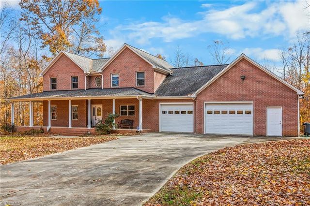 4508 Wyo Road, Yadkinville, NC 27055