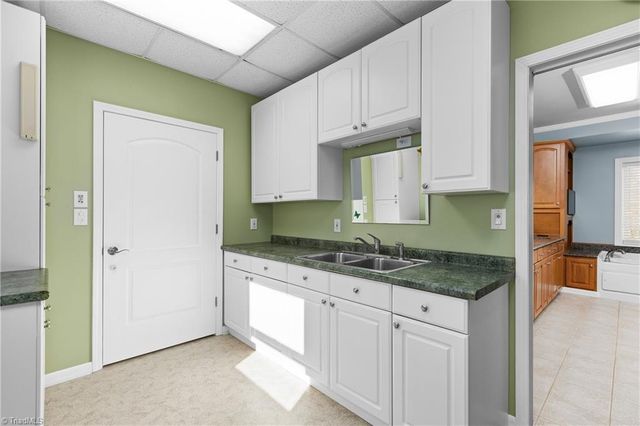 4508 Wyo Road, Yadkinville, NC 27055