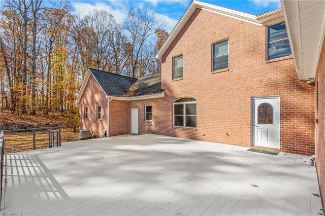 4508 Wyo Road, Yadkinville, NC 27055