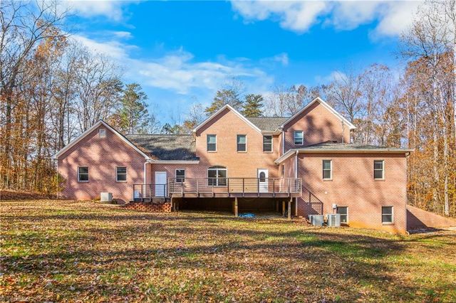 4508 Wyo Road, Yadkinville, NC 27055