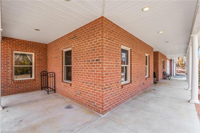 4508 Wyo Road, Yadkinville, NC 27055