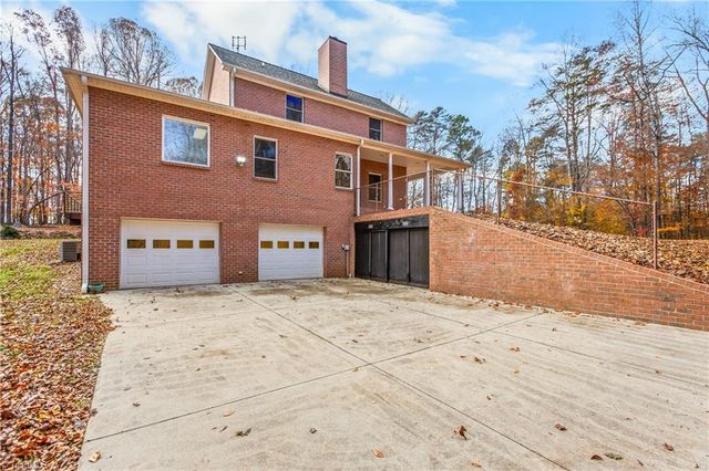 4508 Wyo Road, Yadkinville, NC 27055