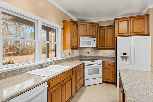 4508 Wyo Road, Yadkinville, NC 27055