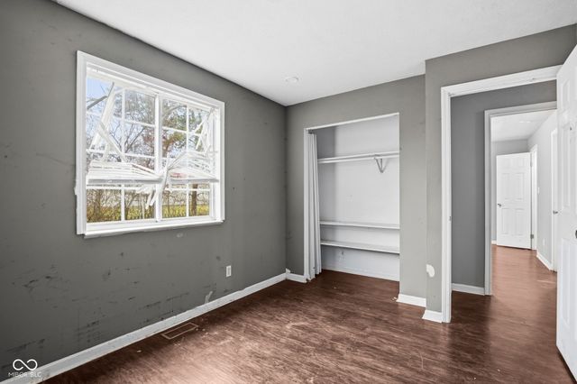 132 Country Wood Drive, Whiteland, IN 46184