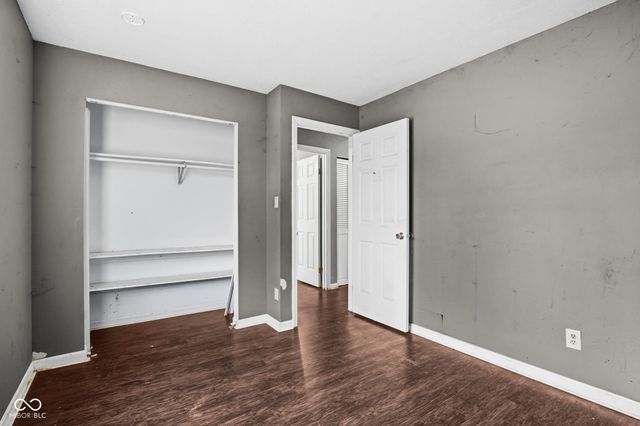 132 Country Wood Drive, Whiteland, IN 46184