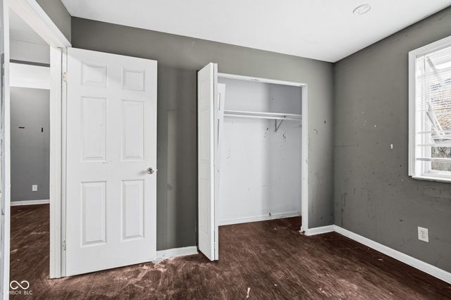 132 Country Wood Drive, Whiteland, IN 46184