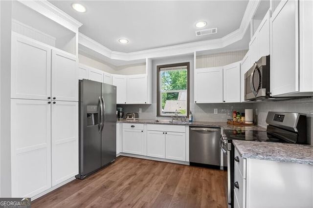 300 Martinique Trace, Canton, GA 30115