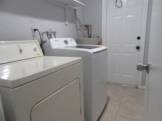 4100 NW 110th Avenue S, Coral Springs, FL 33065