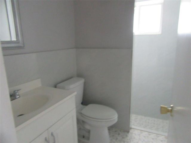 4100 NW 110th Avenue S, Coral Springs, FL 33065