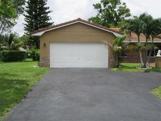 4100 NW 110th Avenue S, Coral Springs, FL 33065