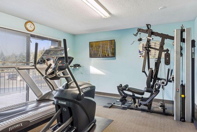 4120 Parklawn Avenue 228, Edina, MN 55435