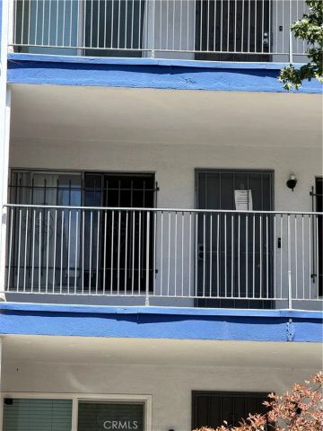 801 E 1st Street 10, Long Beach, CA 90802