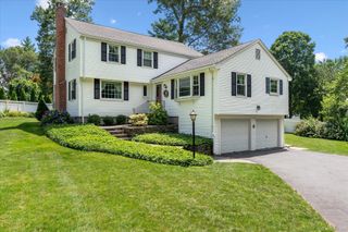 13 Virginia Lane, Simsbury, CT 06070