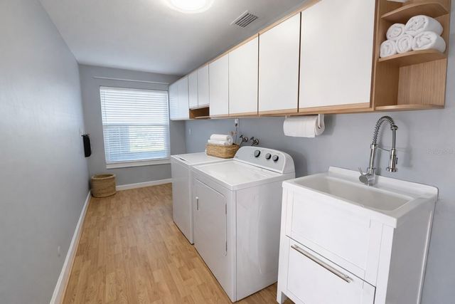 615 HARBOR ISLAND, Clearwater Beach, FL 33767