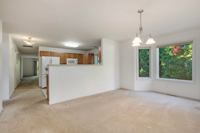 6 Victoria Circle, La Porte, IN 46350